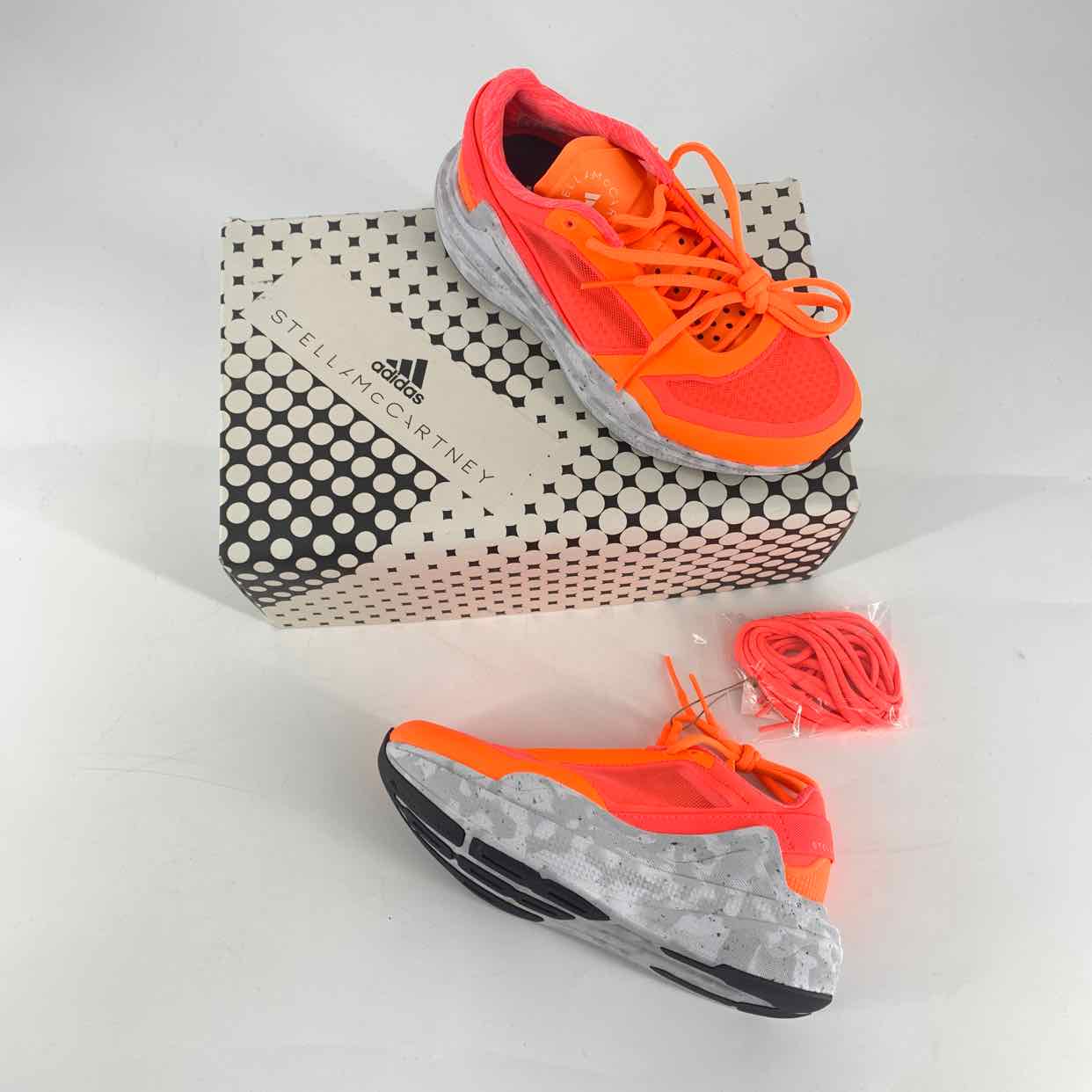 Size 5.5 ADIDAS Coral Orange Sneakers Size 5.5 ADIDAS Coral Orange Sneakers