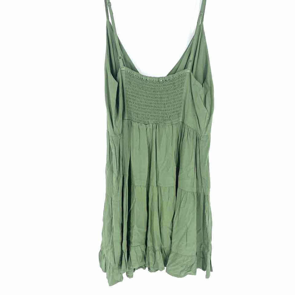 aeropostale green dress Size LARGE Material:6 White ship225.00 Pleated A-Line Long Chiffon
