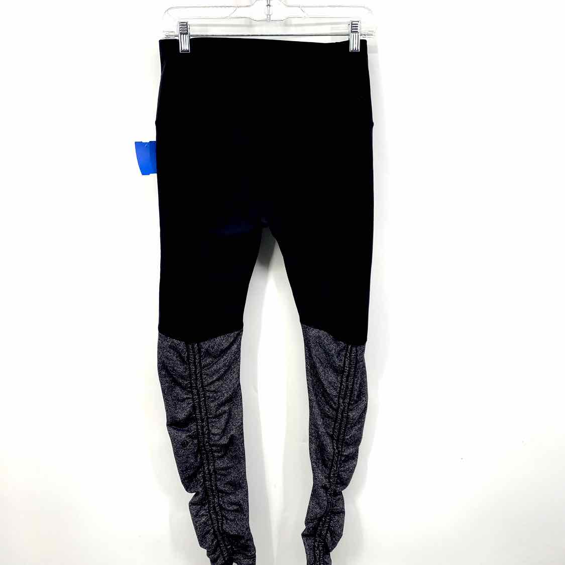 LULULEMON Gray Multi-Color Print Legging Size 10 (M) Activewear