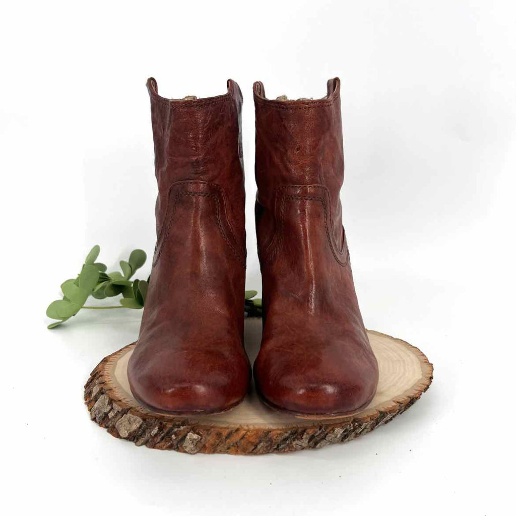 Size 7.5 FRYE Brown Boots